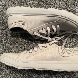 Women’s Size 7.5 Merrell Tennis Shoes